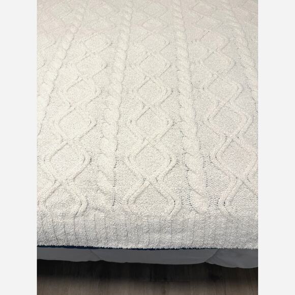 Nicole Miller Artelier Cottagecore Farmhouse Cable Knit Cream Throw Blanket - Picture 2 of 9